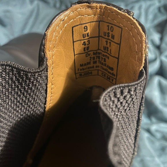 Dr marten Chelsea boot - Picture 2 of 8